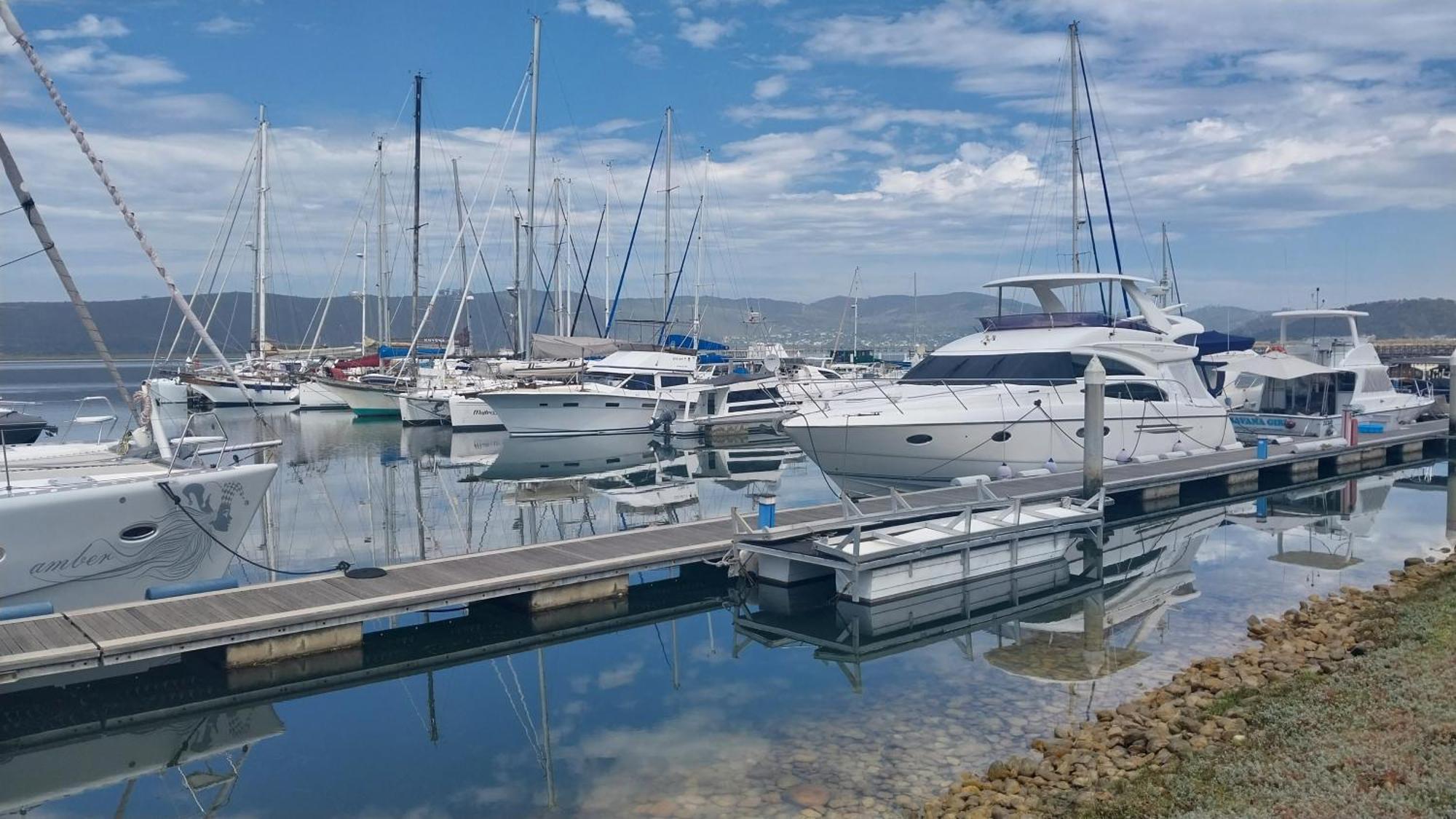 Knysna Private Estate Lagoon - Garden Apartments- Secure Estate Екстер'єр фото